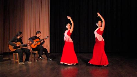 Entre Dos Aguas – Một bản Flamenco trữ tình đầy cảm xúc với những giai điệu melancholic và nhịp điệu flamenco truyền thống